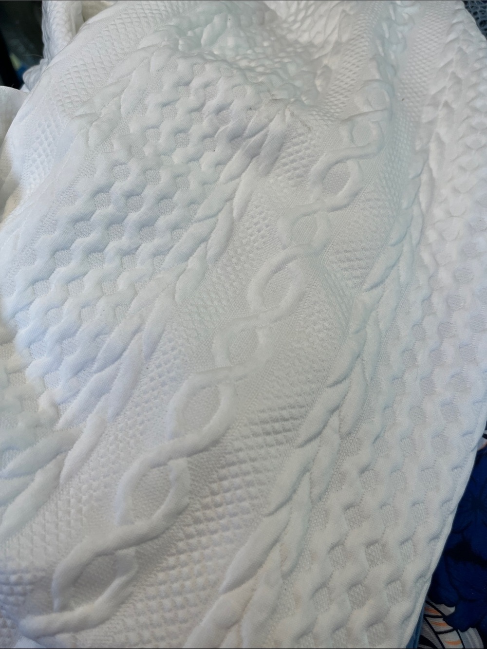 Casual White V Neck Cable Knit Sweater - Picture 3 of 3